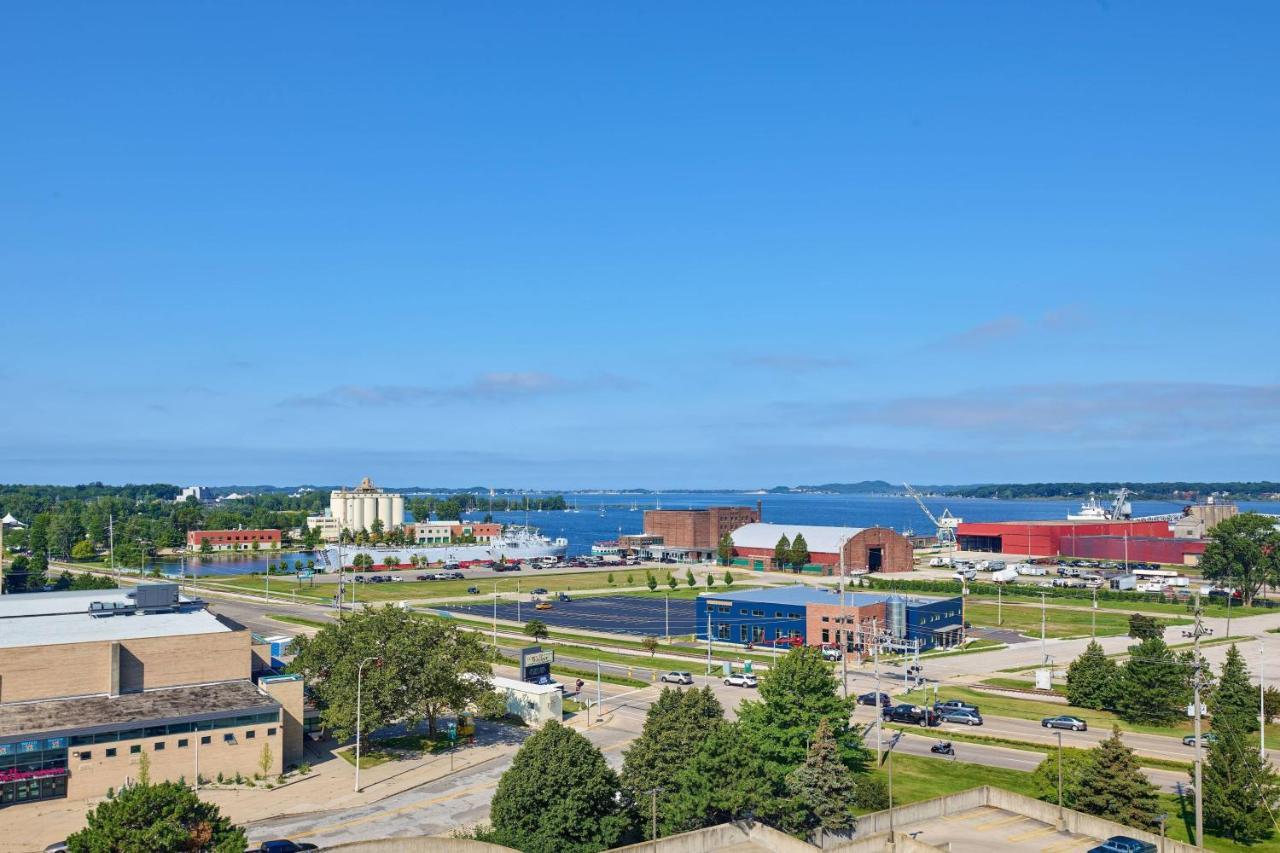 Delta Hotels By Marriott Muskegon Convention Center Exterior foto